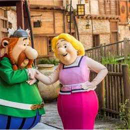 Les Trouvailles de Bonemine au Parc Astérix : vente de pièces vintage et collector