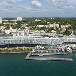 Route du Rhum : la Guadeloupe se prépare à accueillir les skippers pour une arrivée de course festive