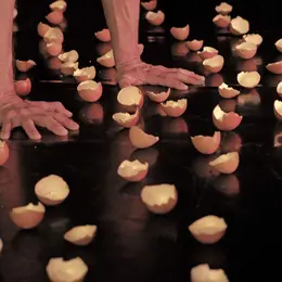 Le Lien, le nouveau spectacle de la compagnie Lapsus autour des liens humains
