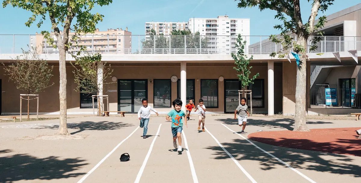 Rentrée scolaire à Marseille : ce que la Ville met en place pour accompagner les familles