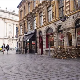 La rue des Sept Agaches à Lille : une voie chargée d'histoire au cœur de la ville