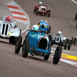 Dijon Motors Cup : course automobile historique au Circuit Dijon-Prenois