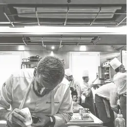 La Villa Madie de Cassis : Dimitri Droisneau signe son premier livre de gastronomie