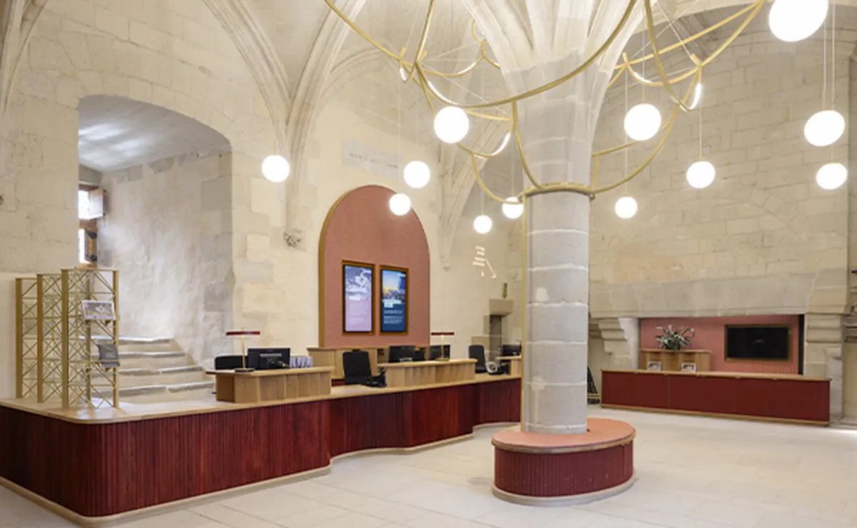 Nouveaux espaces d'accueil et librairie-boutique repensée au Château des ducs de Bretagne à Nantes