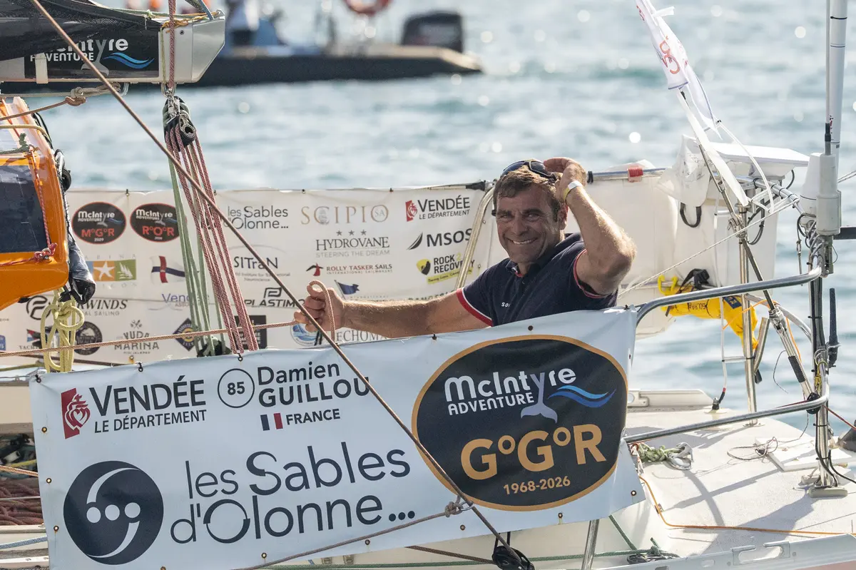 Damien Guillou au départ de la Golden Globe Race à bord de Solarem