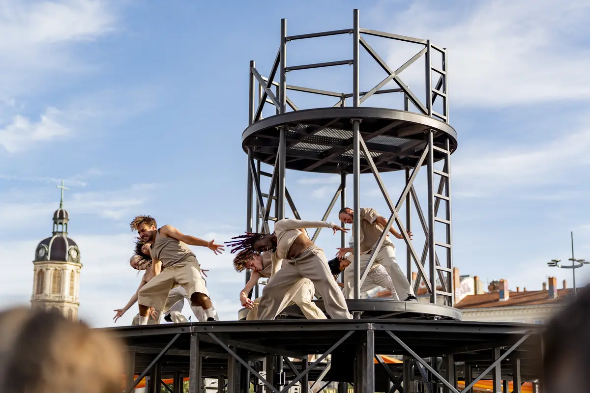 360 de la Compagnie Mehdi Kerkouche : un spectacle de danse immersif à Saint-Germain-en-Laye