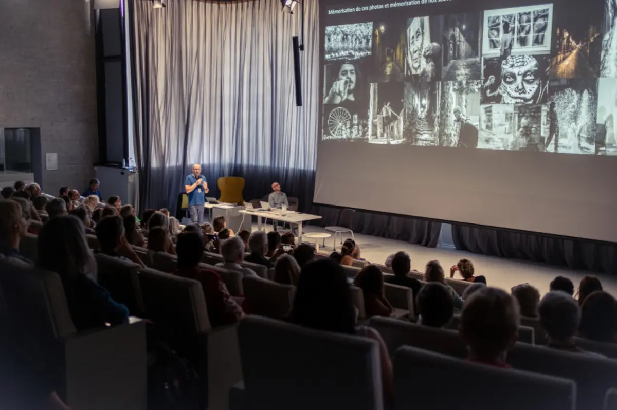 Conférence « Au fil du temps » avec Lee Schulman et Omar Victor Diop à Arles