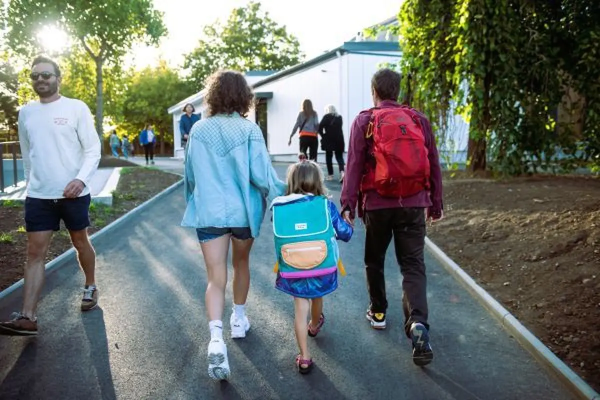 Cours d'école et restauration scolaire à Nantes : le dialogue citoyen transforme les écoles publiques