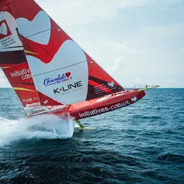 Violette Dorange à la Route du Rhum : une première transatlantique en solitaire pour la skippeuse d'Initiatives-Cœur