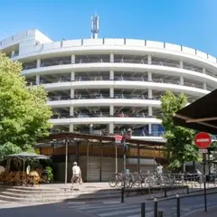 Le marché des Carmes à Toulouse ouvert le vendredi jusqu'à 19h30