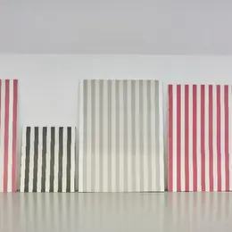Exposition à la Collection Lambert d'Avignon : Une Brève Histoire du Même