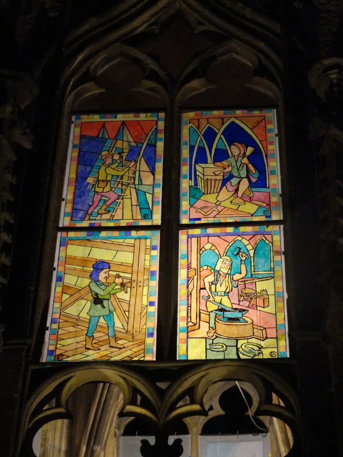 Exposition de vitraux peints à la Maison du Pèlerin d'Avioth