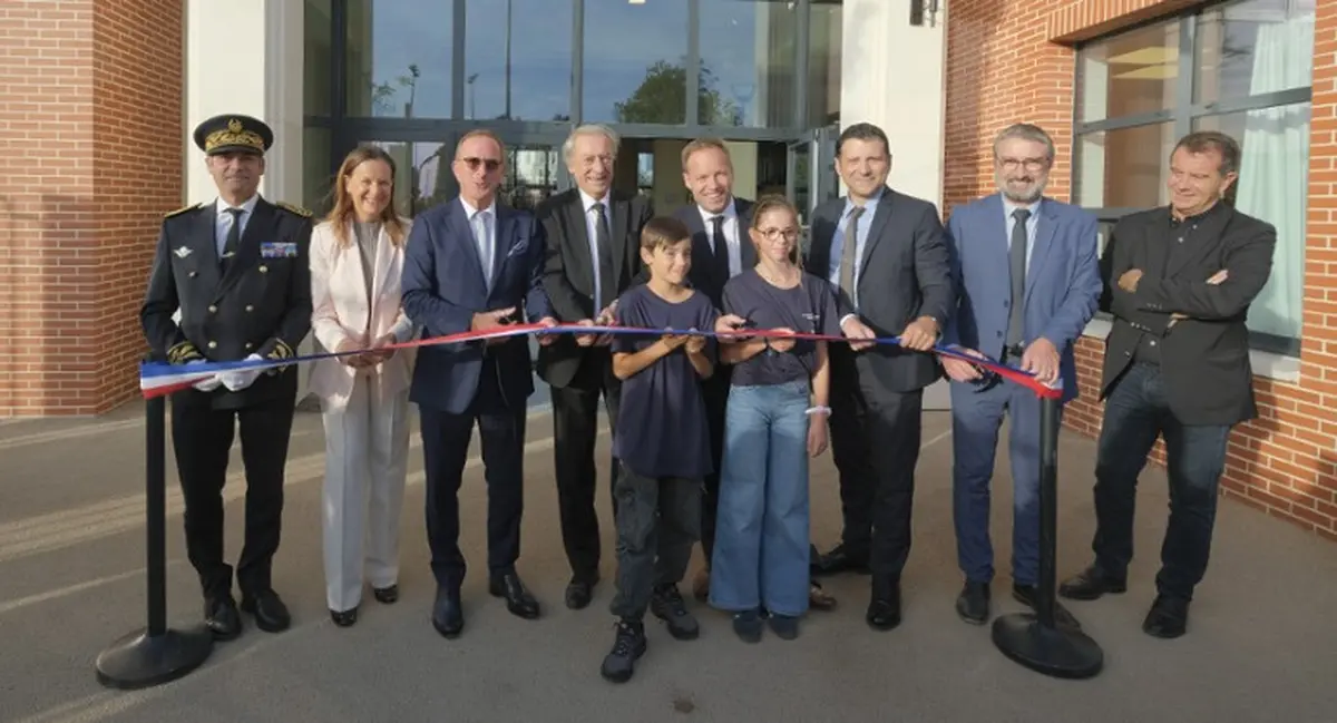 Inauguration du collège Claude-Nicolas-Ledoux au Plessis-Robinson, un établissement d'inspiration Art déco