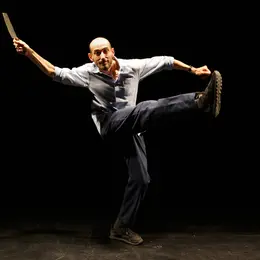 On ne jouait pas à la pétanque dans le Ghetto de Varsovie : le seul-en-scène d'Éric Feldman à Nice