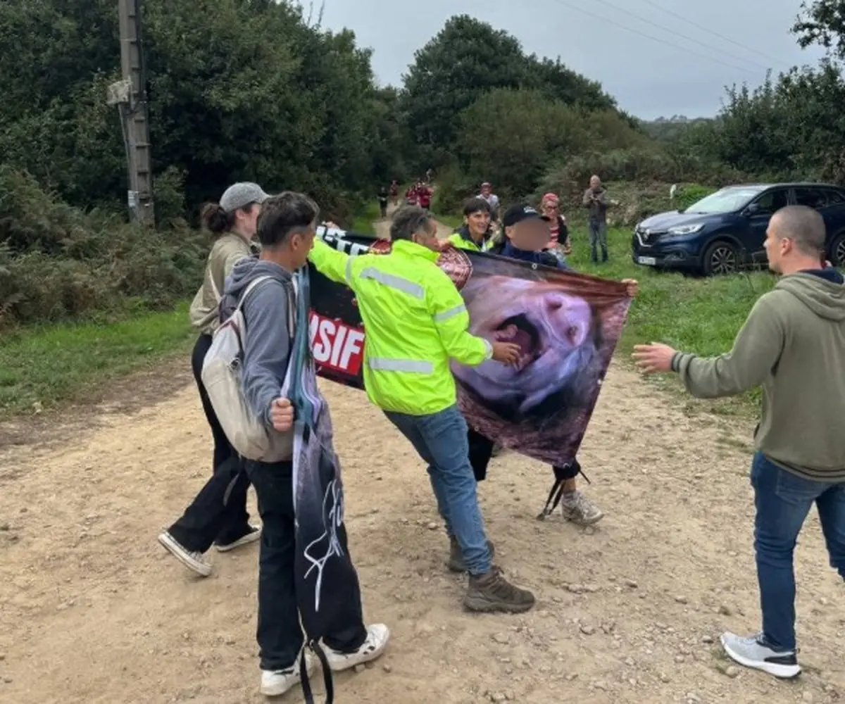 Action militante de FUTUR contre l'élevage intensif lors de la course Pig & Run à Plouarzel