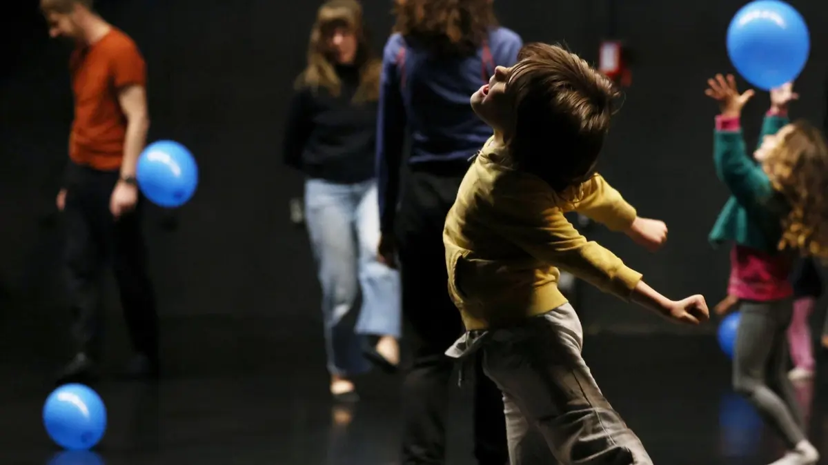 Garderie dansée pour les enfants à l'Atelier de Paris