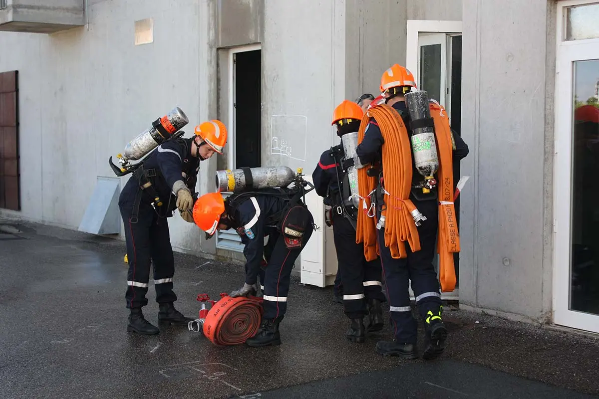 Jeunes sapeurs-pompiers dans la Loire : une formation citoyenne qui forge des vocations