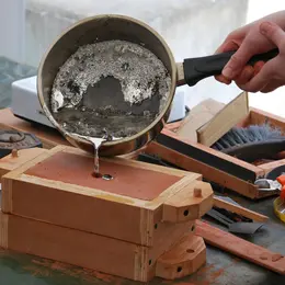 Atelier de création de médaille au Metallurgic Park de Dommartin-le-Franc