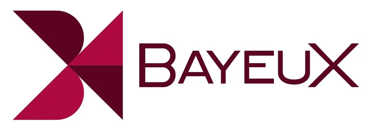 Rassemblement citoyen devant l'Hôtel de Ville de Bayeux