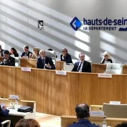 Séance publique du Conseil départemental des Hauts-de-Seine : budget, coopération et tunnel de l'A13