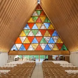 Équilibre entre architecture et contribution sociale