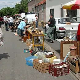 24e bourse deux rues anciens de Saints-Geosmes