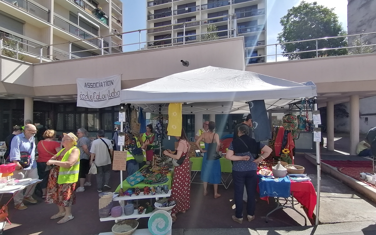 Photo vide-greniers juin 2025