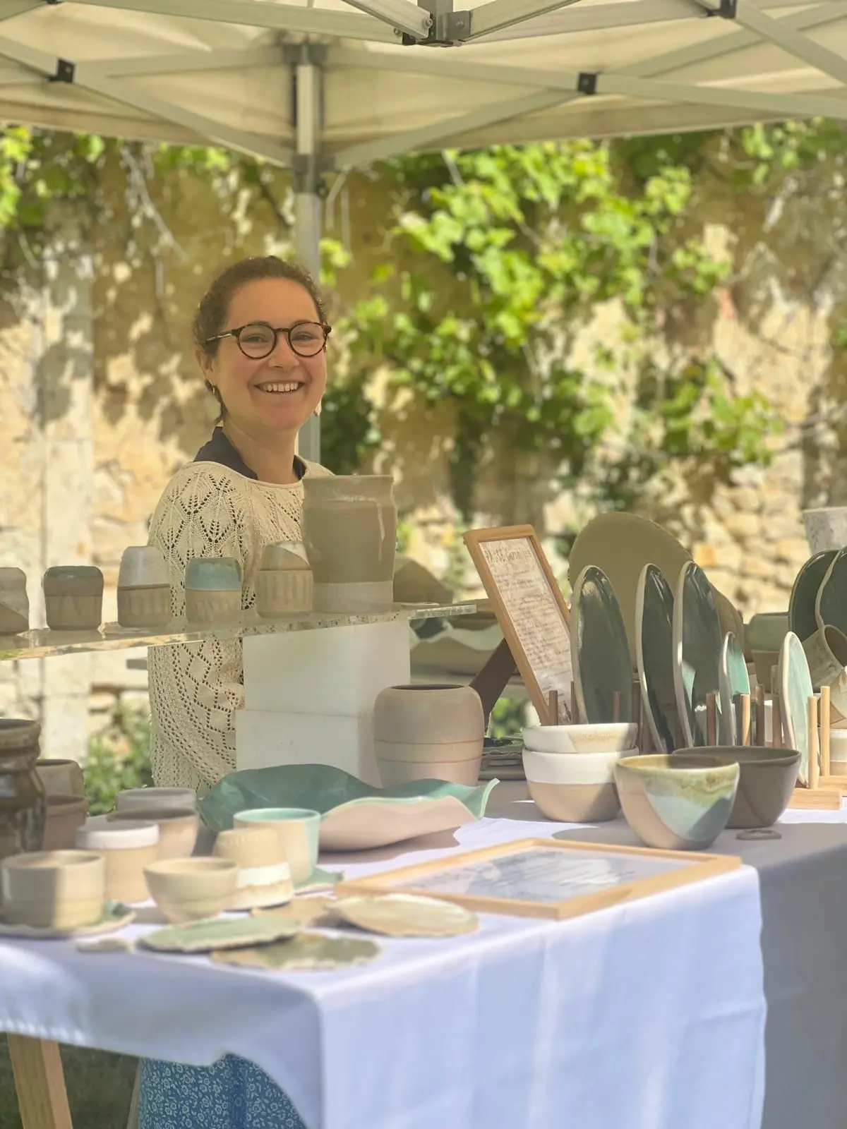 Vente de poteries artisales