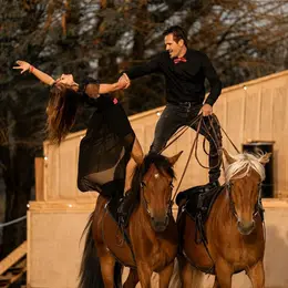 Spectacle Equestre, feu et concert au Marais en selle: une soirée inoubliable