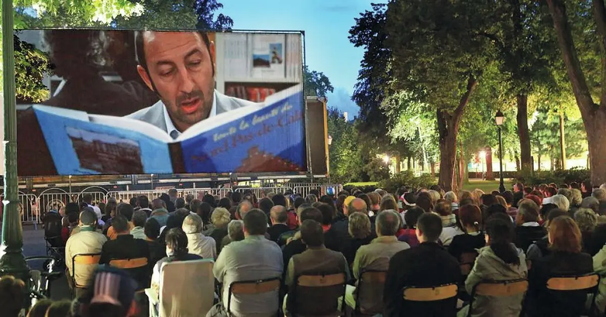 Les chats, les chiens... tout le monde parle comme vous ici?