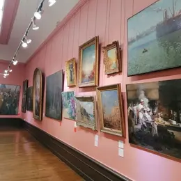 Découvrez le musée Charles-de-Bruyères