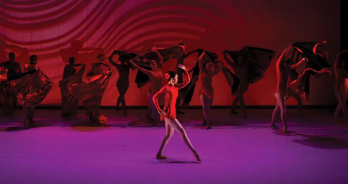450 m², quatre studios et un parquet d’opéra : cette école de danse fête ses 10 ans en grand
