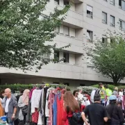 4ème Vide-greniers rue du Groupe Manouchian, dans le 20ème