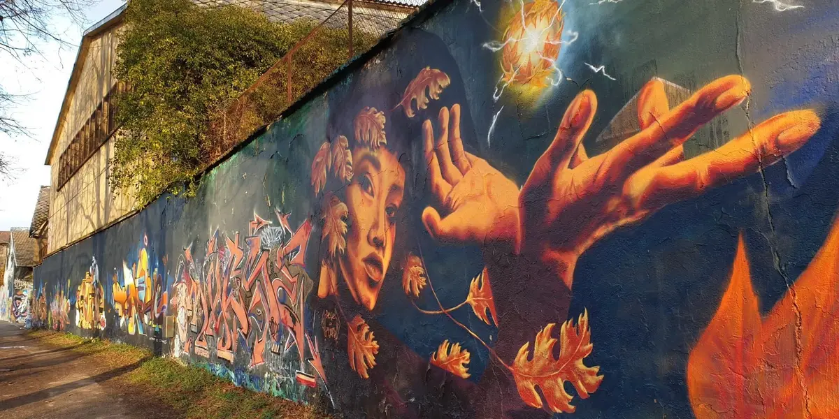 On joue sur les couleurs, on fait briller des artistes, et sa personnalité !