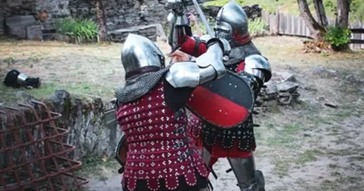 500 ANS CLOCHER CATHÉDRALE - Spectacle d'escrime "Combat en armure"