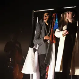 Un Contre un - Musique, cirque et théâtre