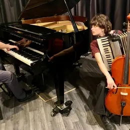 Récital dé-Piano-té ! (spectacle pianistique + théâtre, vidéo et danse)