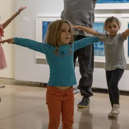 Visite dansée en famille