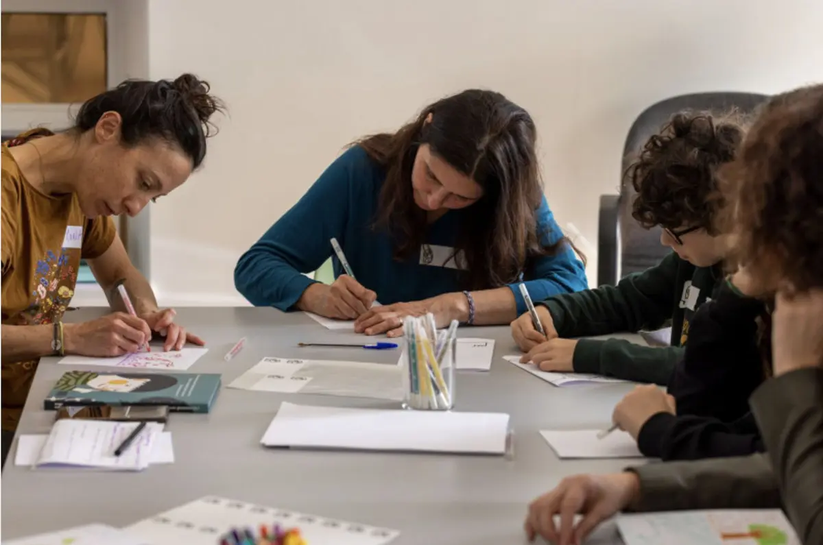 Philo en famille – S’habiller : une nécessité, un art ou un jeu ? 