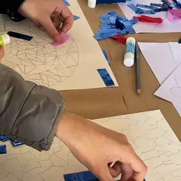 L'Atelier Calder propose des vistes en famille pendant les vacances 