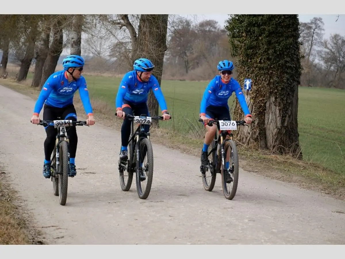 6h de vélo par relais de Pugnac