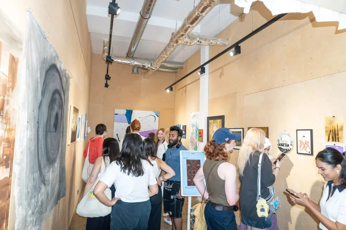 Huge Gallery - Lyon December 2026