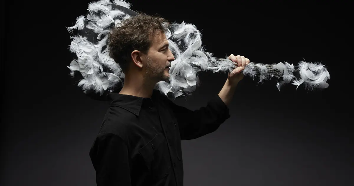 Renan Luce "joue repenti + invités surprise