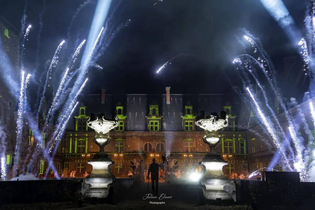 Terra Loreina 2 - spectacle son & lumi&egrave;re immersif