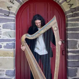 Christophe GUILLEMOT harpeur luthier