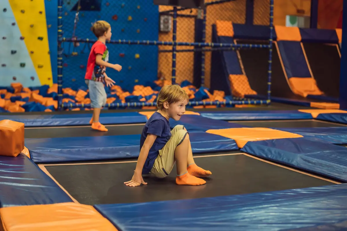 8 activit&eacute;s parfaites pour d&eacute;fouler les enfants partout en France