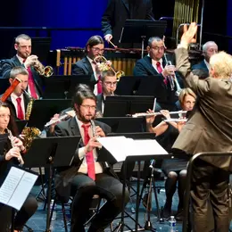Un concert de l'orchestre harmonique à La Coupole