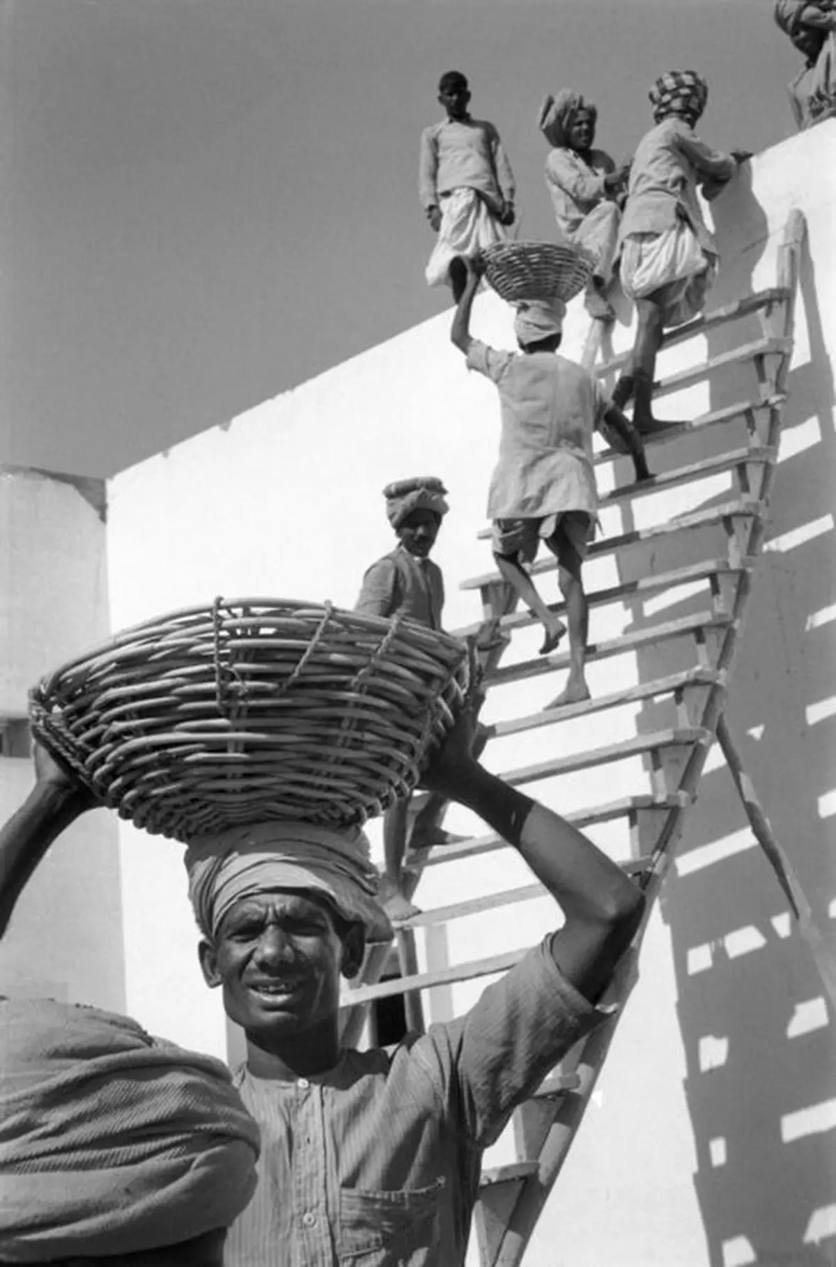 Marc Riboud  La géométrie devient poésie, vie, émotion  - Photographies