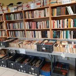 Bourse aux livres, vide-grenier