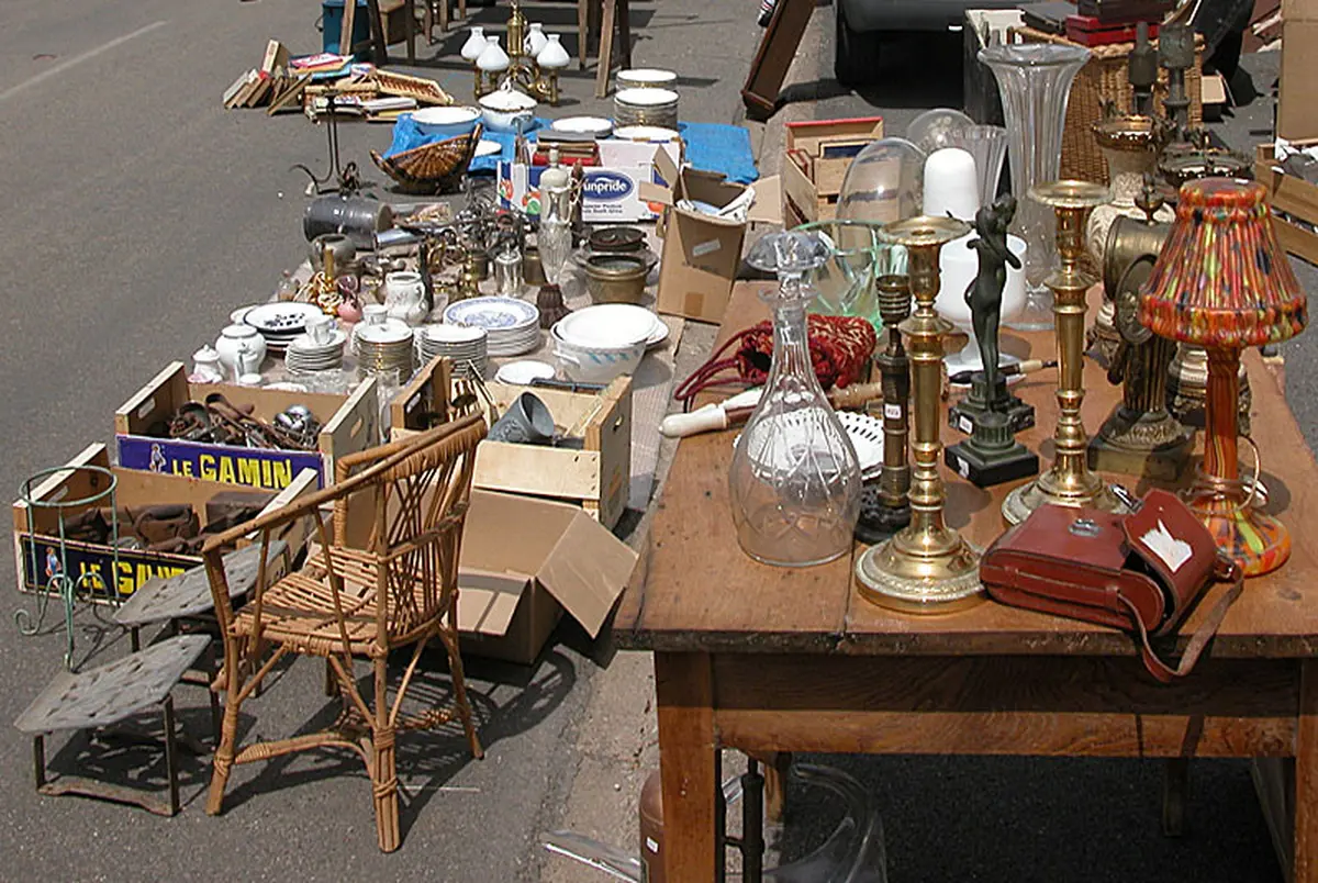8e vide-greniers de Bourg